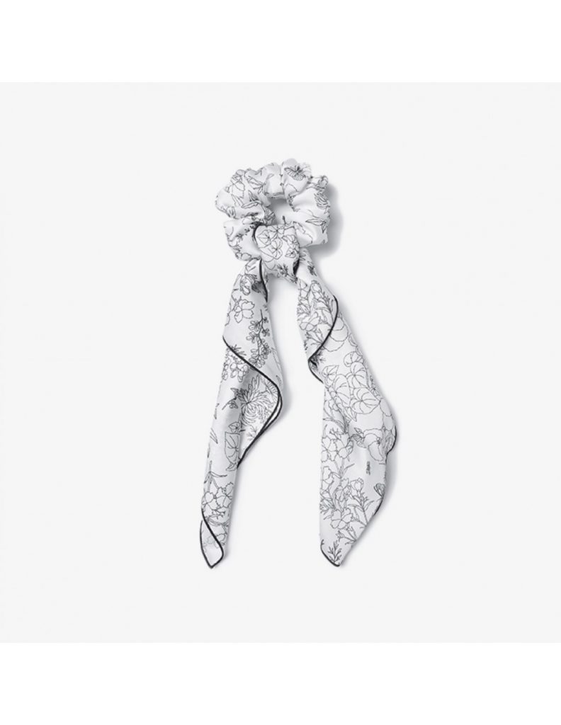 BTS 2022 DALMAJUNG Scrunchie & Scarf Set (white)